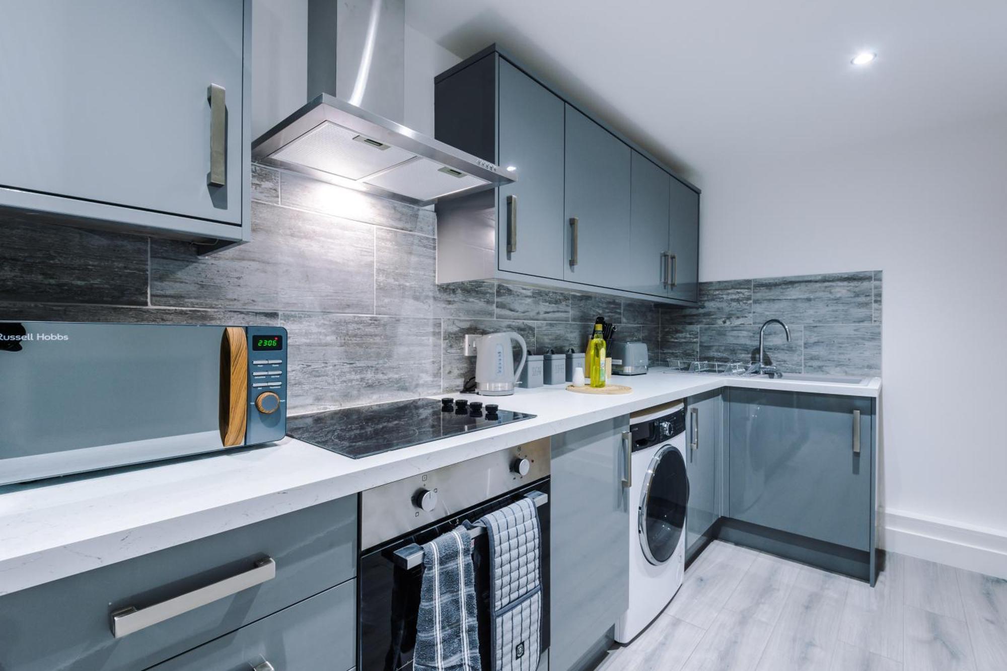 Rest & Recharge At The Station Apartments Manchester Bagian luar foto